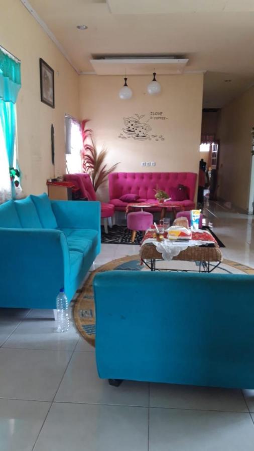 D-Rima Homestay Ruteng Exterior foto