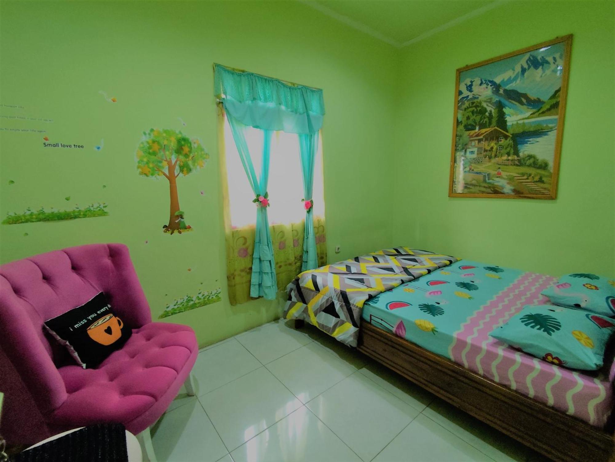 D-Rima Homestay Ruteng Exterior foto
